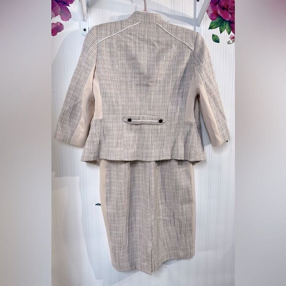 White House Black Market Women's Tweed Jacket/Dress set *SIZE: 4/6P - Picture 4 of 7